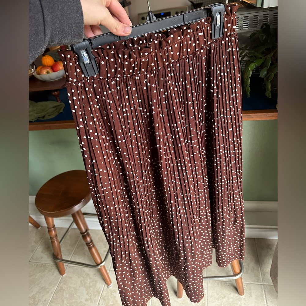 Brown Polka Dot Pleated Midi Skirt